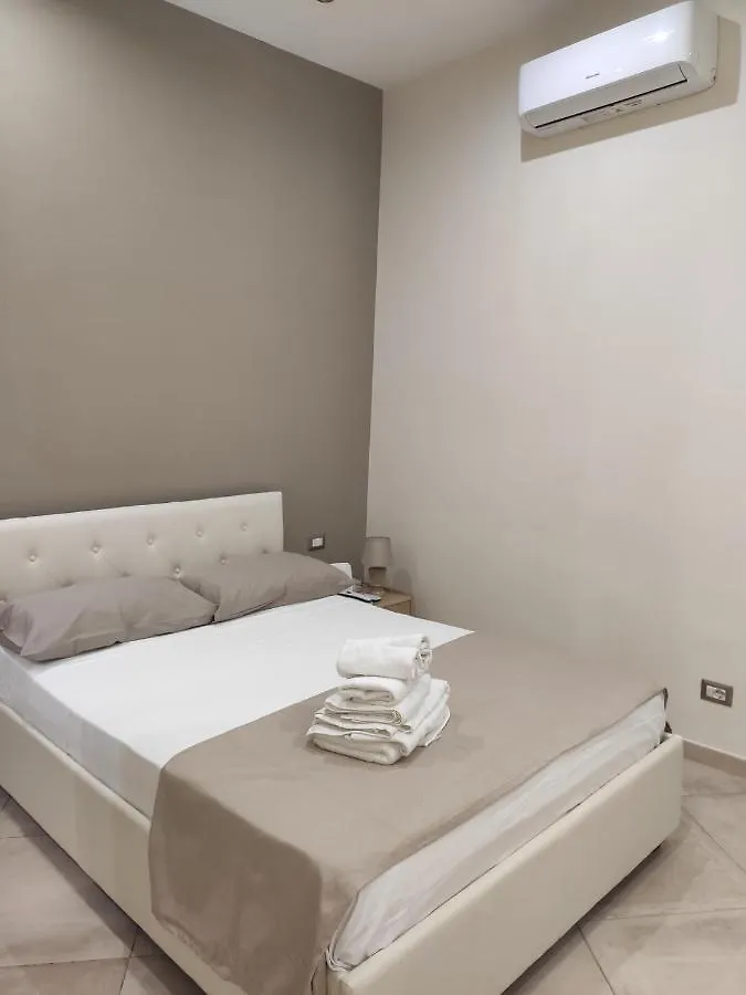 Addu Donn'Anna Appartement Napels